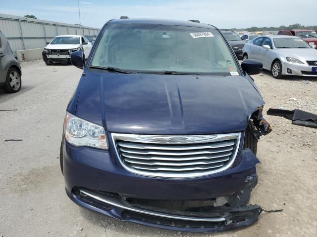 2012 Chrysler Town & Country Touring