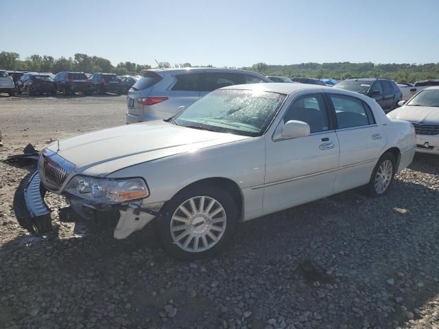 2003 Lincoln Town Car Signature