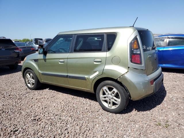 2010 KIA Soul +