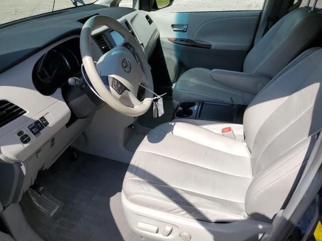 2011 Toyota Sienna XLE