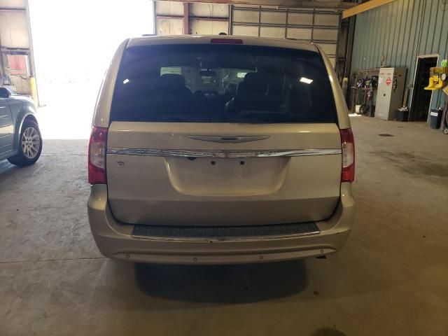 2012 Chrysler Town & Country Touring L