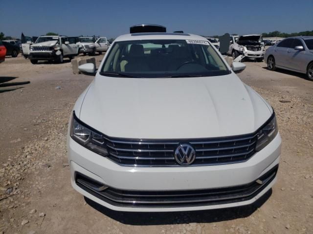 2018 Volkswagen Passat SE