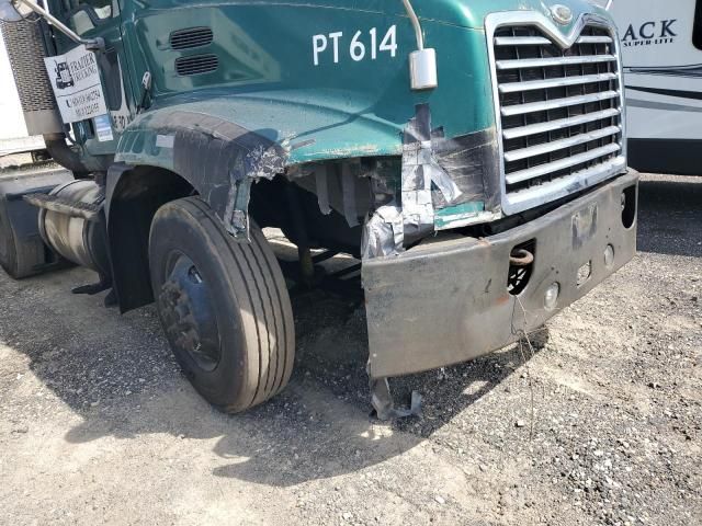 2007 Mack 600 CXN600