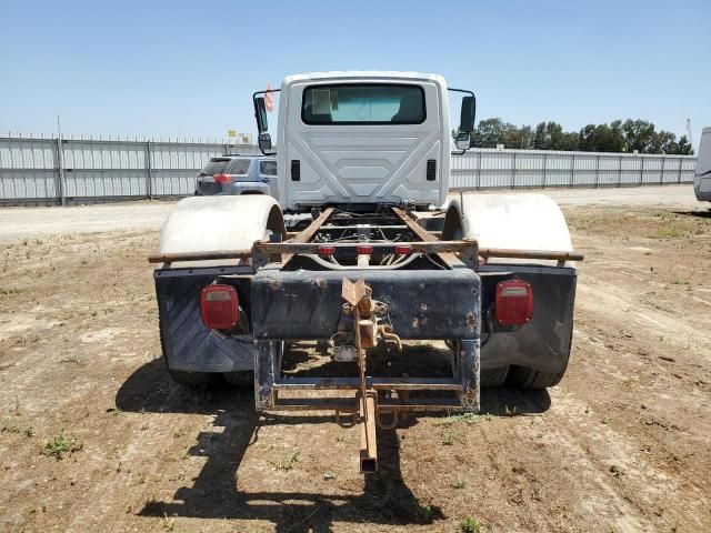 2002 International 4000 4300