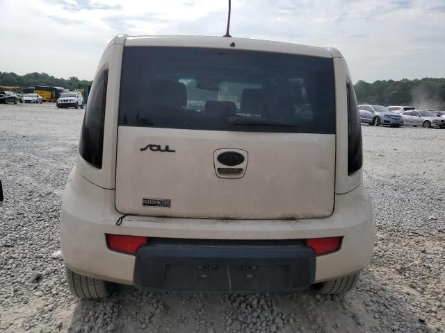 2011 KIA Soul +