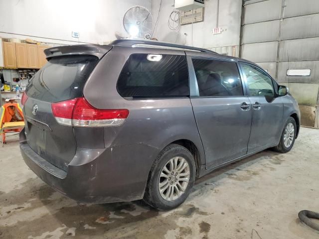 2011 Toyota Sienna XLE