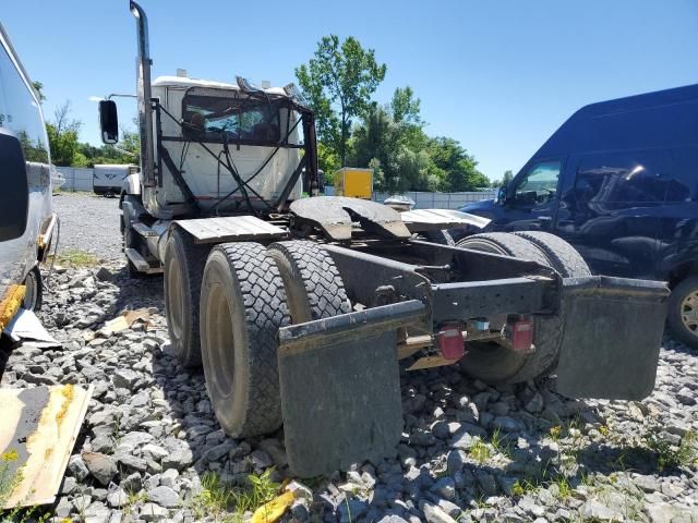 2009 Mack 800 GU800