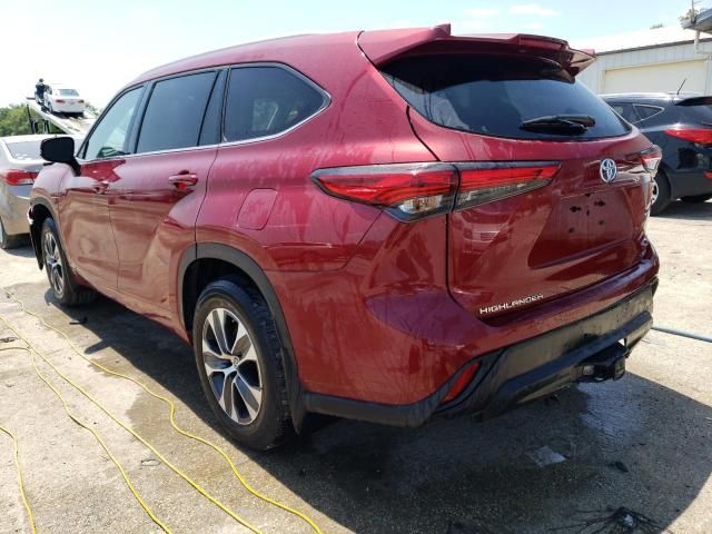 2022 Toyota Highlander Hybrid XLE