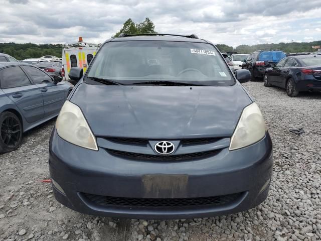 2006 Toyota Sienna XLE