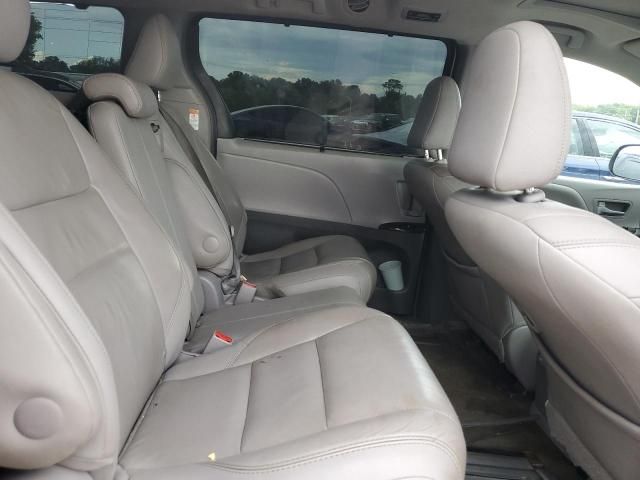 2015 Toyota Sienna XLE