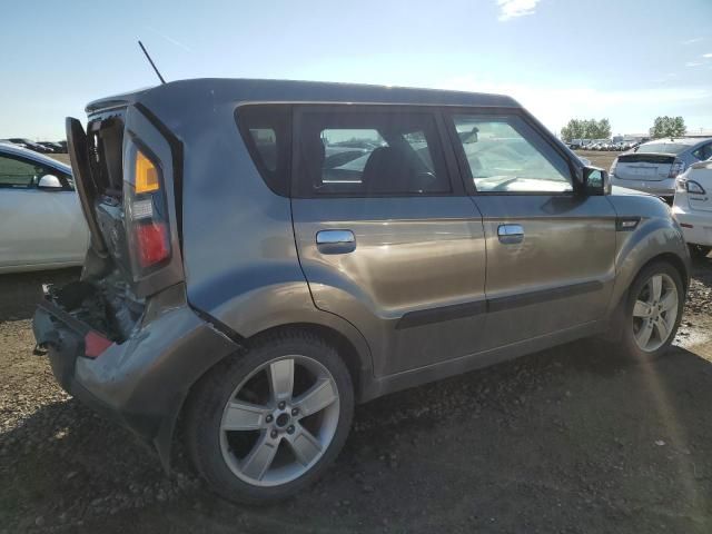 2010 KIA Soul +