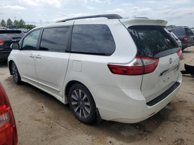 2019 Toyota Sienna XLE