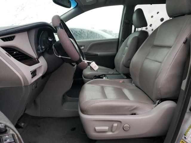 2015 Toyota Sienna XLE