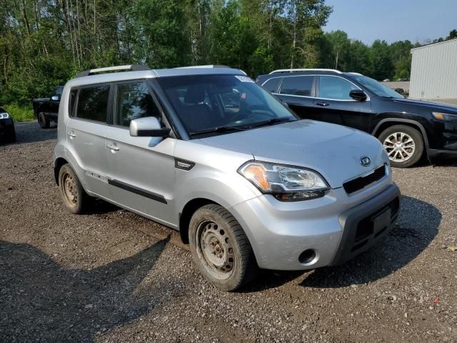 2011 KIA Soul +