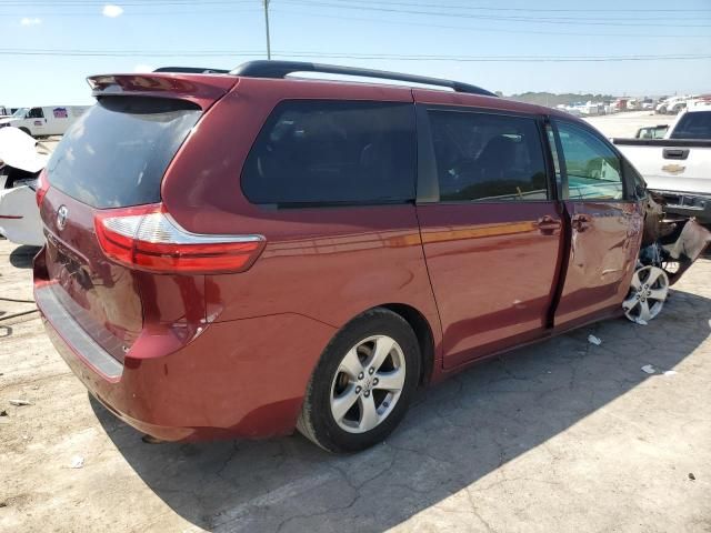 2016 Toyota Sienna LE