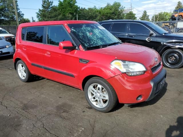 2010 KIA Soul +