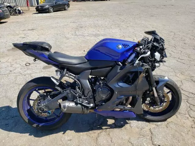 2022 Yamaha YZFR7