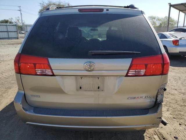 2004 Toyota Sienna XLE