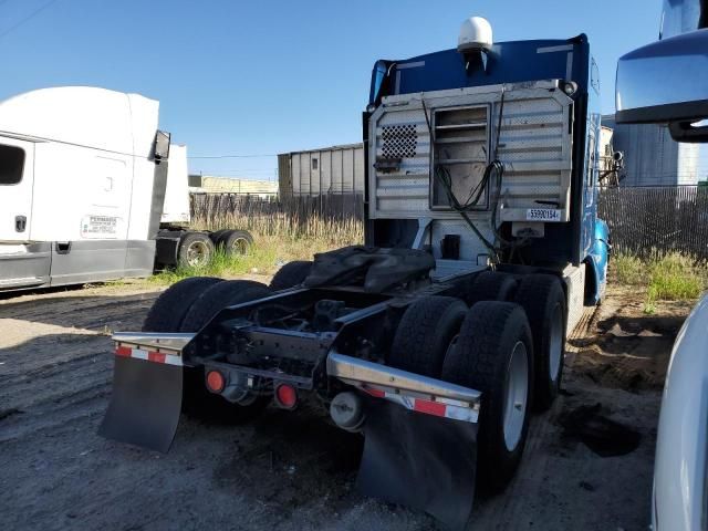 2013 Kenworth Construction T660