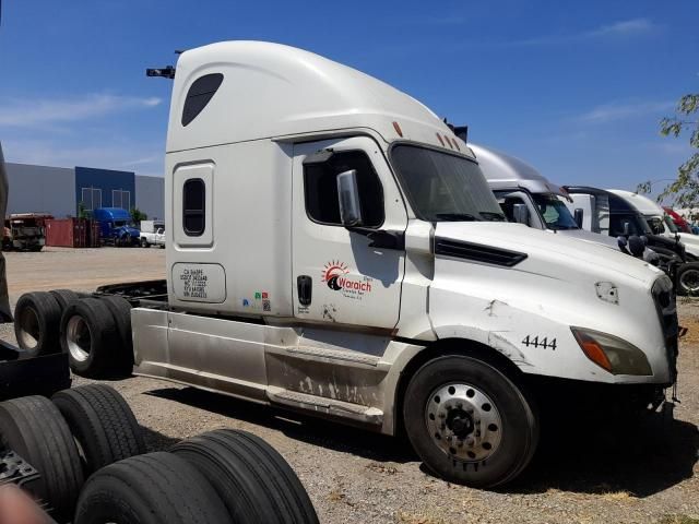 2018 Freightliner Cascadia 126