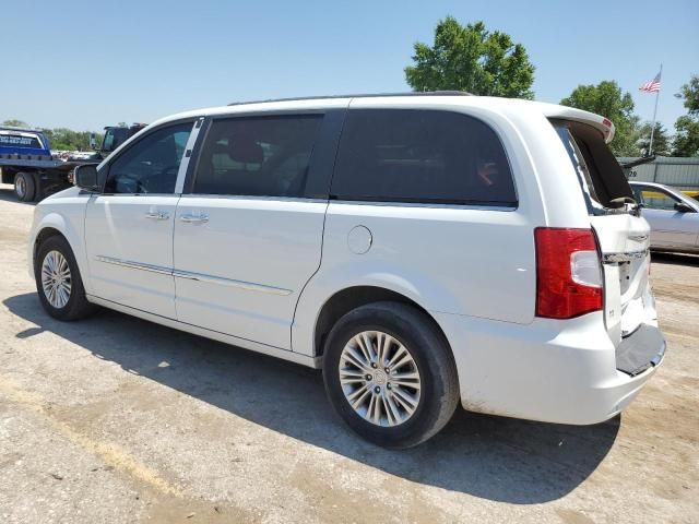 2015 Chrysler Town & Country Touring L