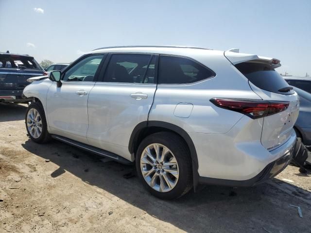 2024 Toyota Highlander LE