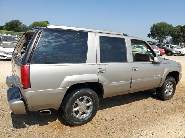 2000 Cadillac Escalade Luxury