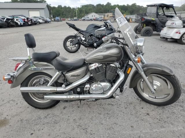 2006 Honda VT1100 C2