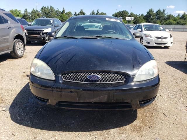 2005 Ford Taurus SE