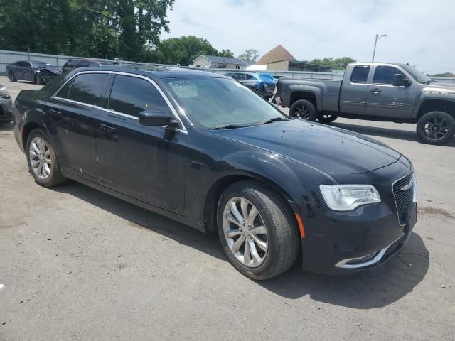 2017 Chrysler 300 Limited