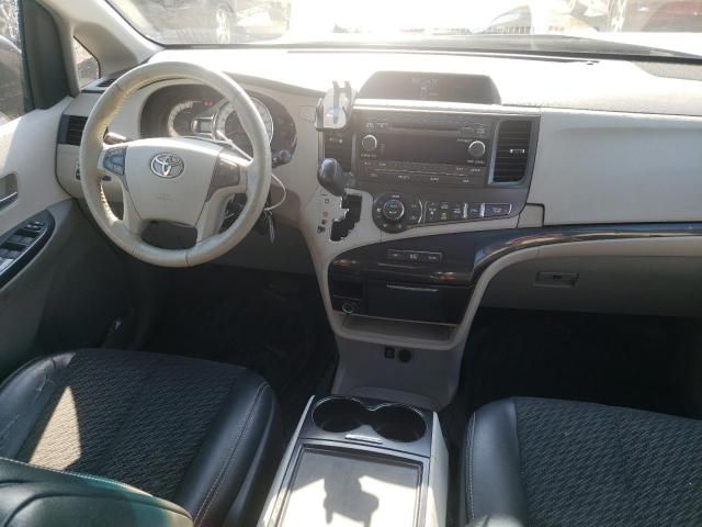 2012 Toyota Sienna Sport