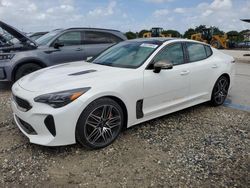 Carros dañados por inundaciones a la venta en subasta: 2022 KIA Stinger GT1