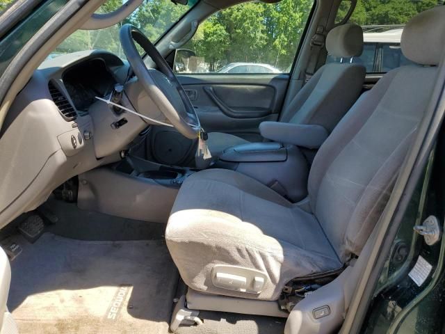 2004 Toyota Sequoia SR5