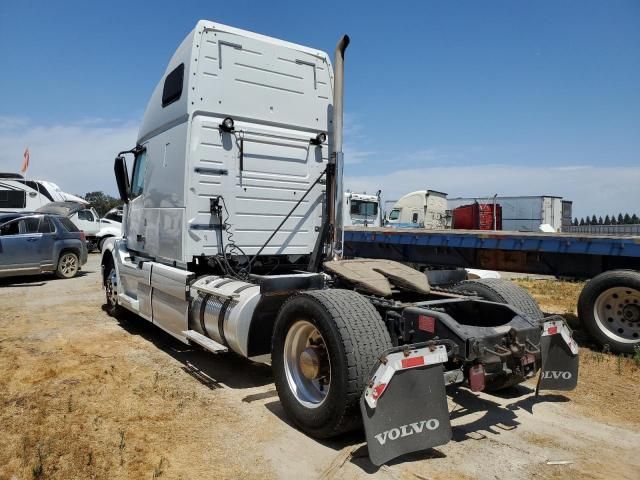 2013 Volvo VN VNL