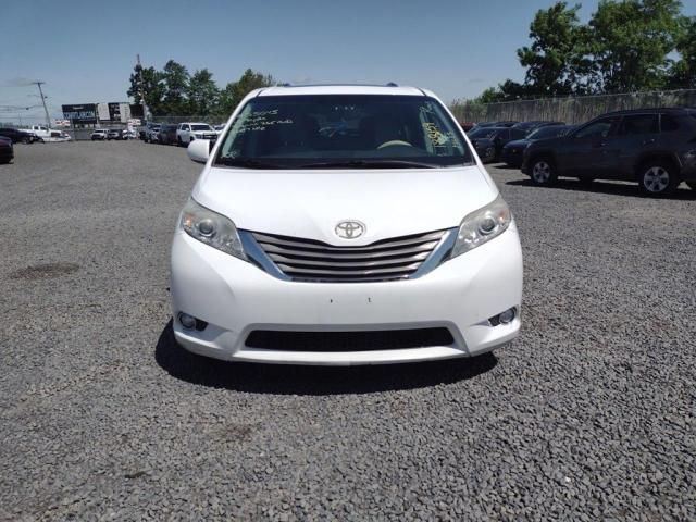 2012 Toyota Sienna XLE