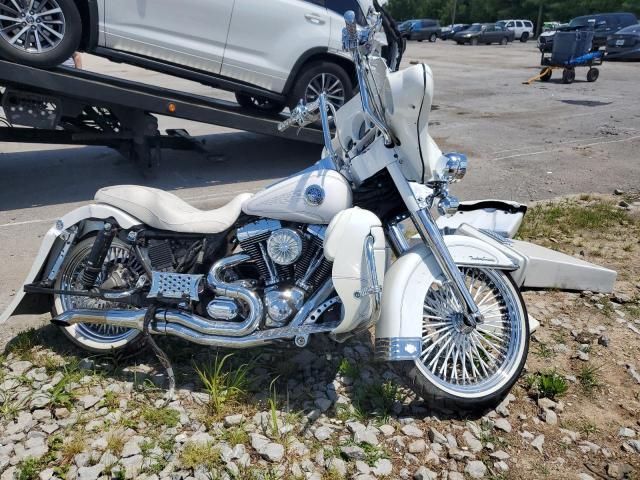 2004 Harley-Davidson Flhtcui