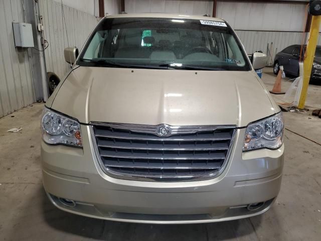 2010 Chrysler Town & Country Touring