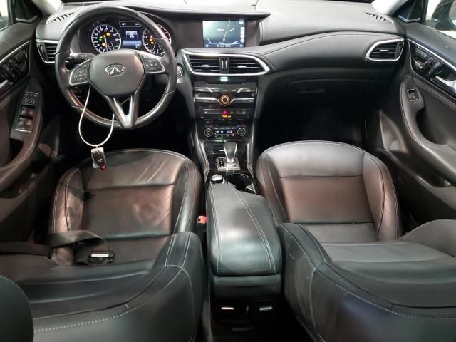 2017 Infiniti QX30 Base