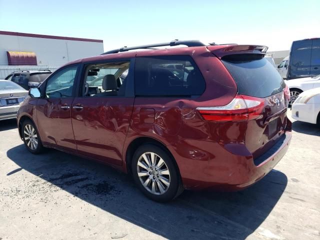 2015 Toyota Sienna XLE