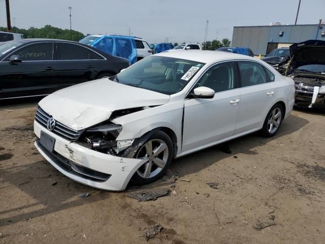 2013 Volkswagen Passat SE