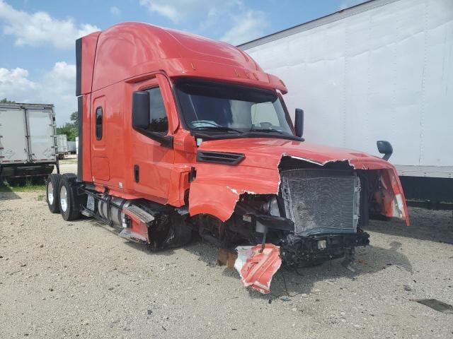 2024 Freightliner Cascadia 126