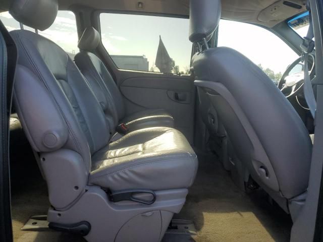 2003 Chrysler Town & Country EX