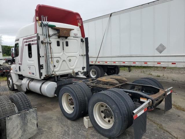 2014 Freightliner Cascadia 125