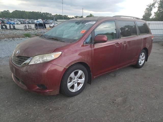 2011 Toyota Sienna LE