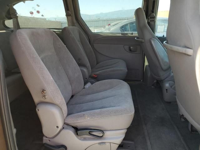 2003 Chrysler Town & Country