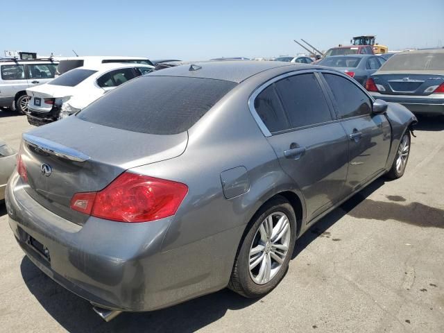 2015 Infiniti Q40