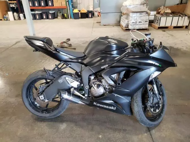 2015 Kawasaki ZX636 E