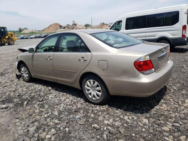 2005 Toyota Camry LE