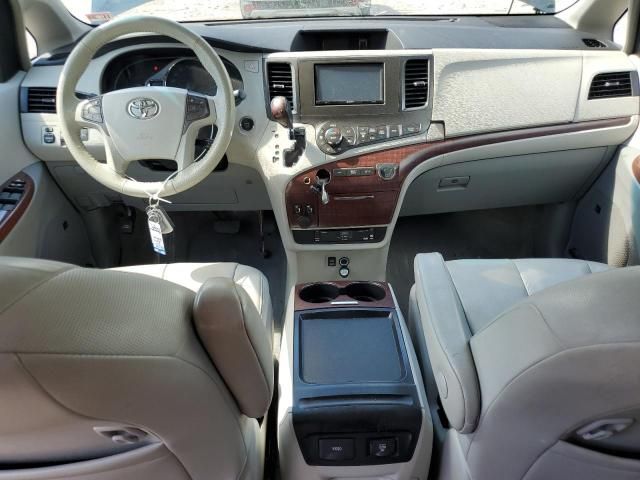 2011 Toyota Sienna XLE