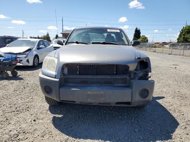 2006 Mitsubishi Raider LS